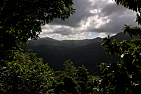 Dominica-Mraky nad horským pralesem